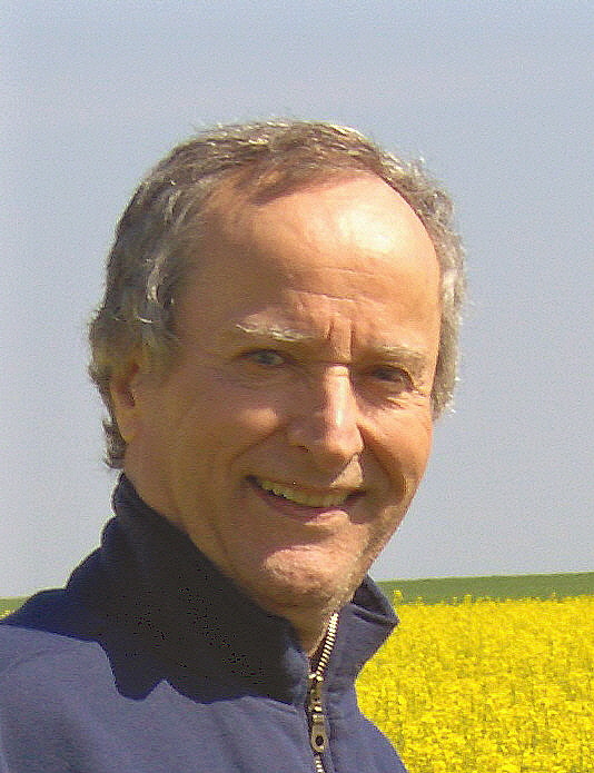 Date this tall Italy man Funvis from Napoli IT163