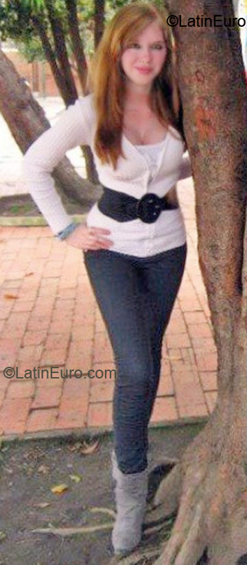 Date this beautiful Colombia girl Yurany from Medellin CO7876