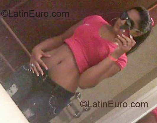 Date this delightful Dominican Republic girl Roanny from Higuey DO9249