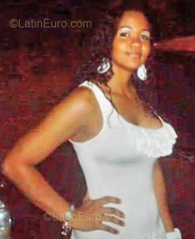 Date this athletic Colombia girl Lucinda from Cartagena CO7938