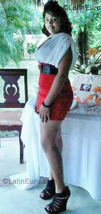 Date this good-looking Dominican Republic girl Yojan from Higuey DO9282