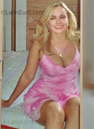 Date this delightful Colombia girl Martha from Cartagena CO7967