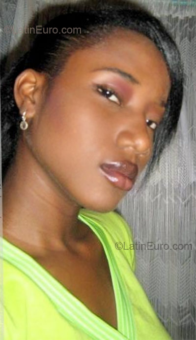 Date this funny Colombia girl Gisseth from Bogota CO7985