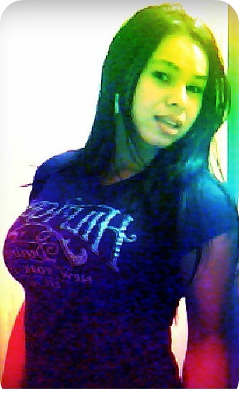 Date this beautiful Andorra girl Haki from valencia CO8009