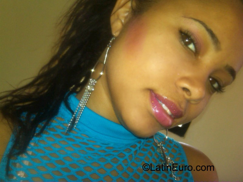 Date this georgeous Dominican Republic girl Arody from Santo Domingo DO9392