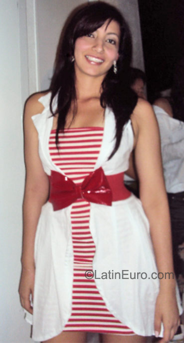 Date this charming Colombia girl Ana carolina from Medellin CO8088