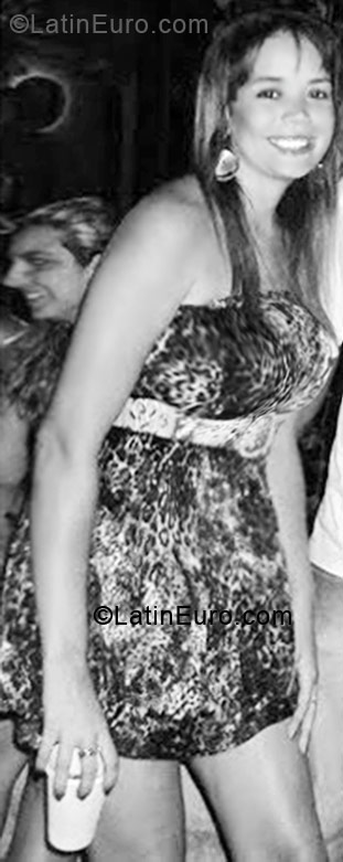 Date this sultry Brazil girl Daniela from Cuiaba BR6092