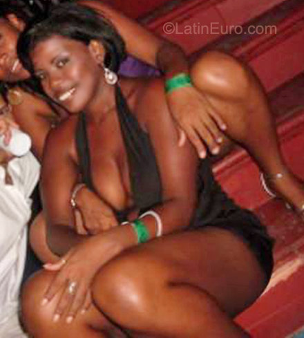 Date this hard body Colombia girl Rafaela from Cartagena CO8120