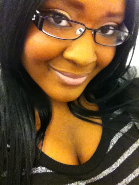 Date this young United States girl Praissa from Akron US11444