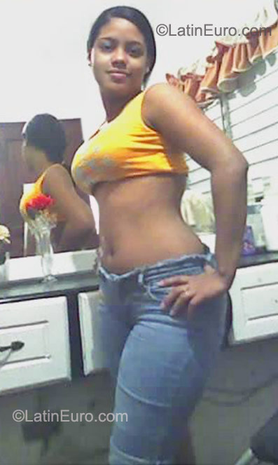 Date this exotic Dominican Republic girl Jennifer from Puerto Plata DO9480