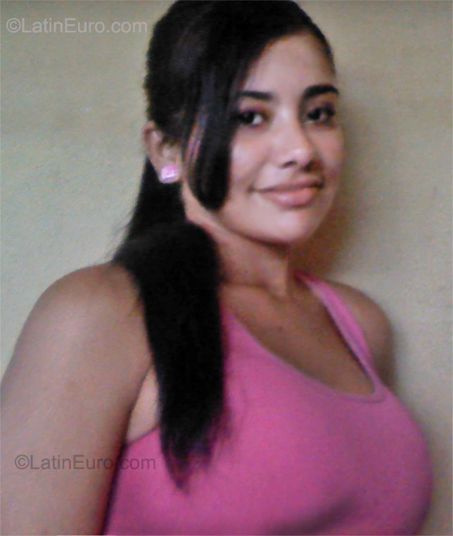 Date this delightful Costa Rica girl Heidy from Cortes CR98