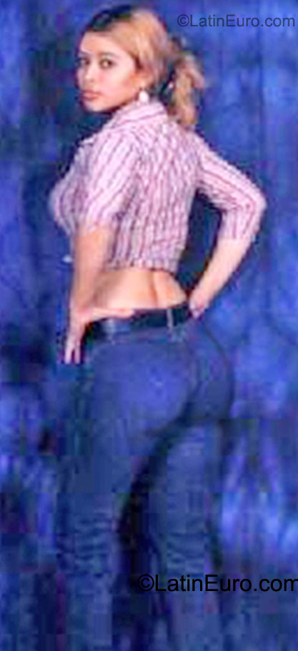 Date this hard body Honduras girl Esmeralda from San Pedro Sula HN441