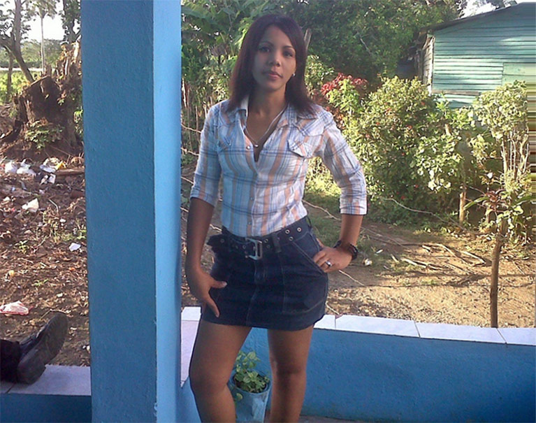 Date this charming Dominican Republic girl Tenesy from  DO9592