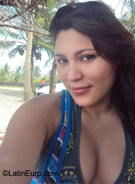 Date this delightful Honduras girl Elian from San Pedro Sula HN450