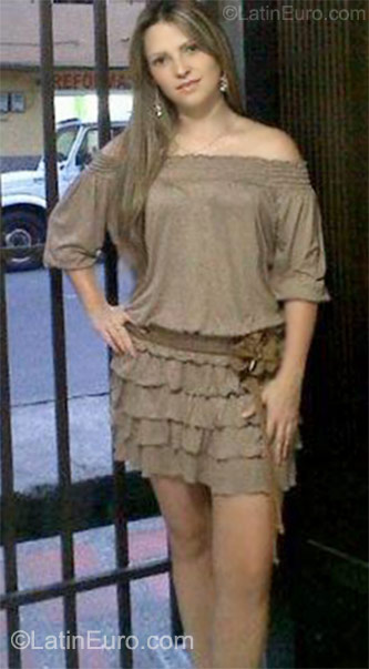 Date this charming Colombia girl Mary from Medellin CO8314