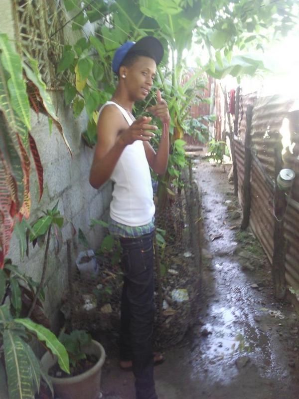 Date this nice looking Dominican Republic man Jhoanmanuel from Santodomingo DO9641