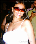 tall Colombia girl Maria from Armenia CO8350