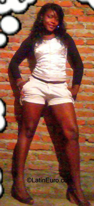 Date this cute Colombia girl Karina from Cali CO8371