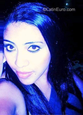 Date this beautiful Mexico girl Fernanda from Morelia MX473