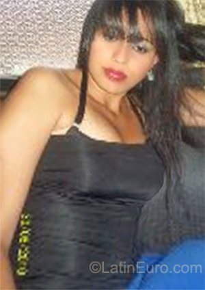 Date this hot Colombia girl Tatiana marlen from Medellin CO12213