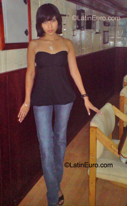 Date this fun Mexico girl Thamara from Veracruz MX516