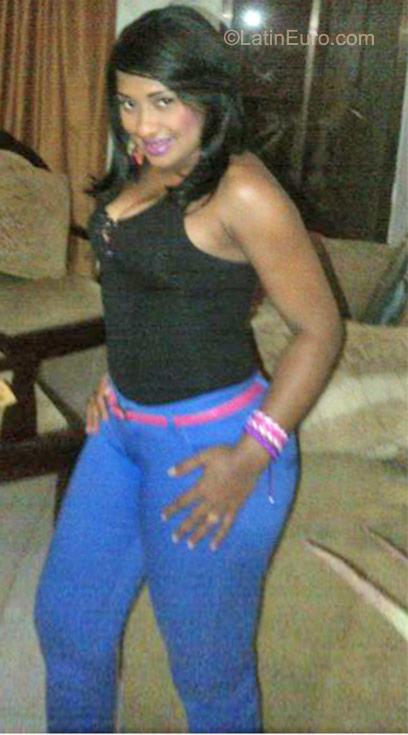 Date this funny Dominican Republic girl Lagizz29 from Spm DO9788