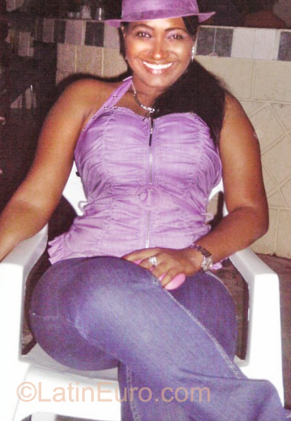 Date this tall Dominican Republic girl Feliana from Santo Domingo DO9797