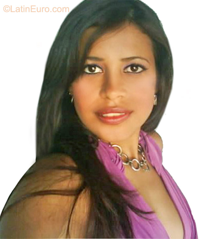 Date this georgeous Colombia girl Maria Angelica from Bucaramanga CO8525