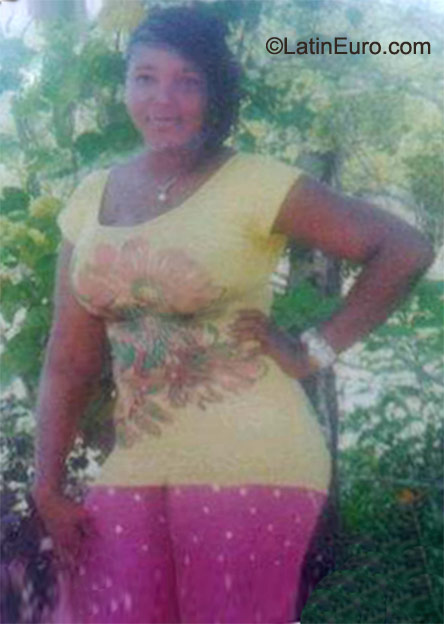 Date this cute Jamaica girl Tasha from St Mary JM392