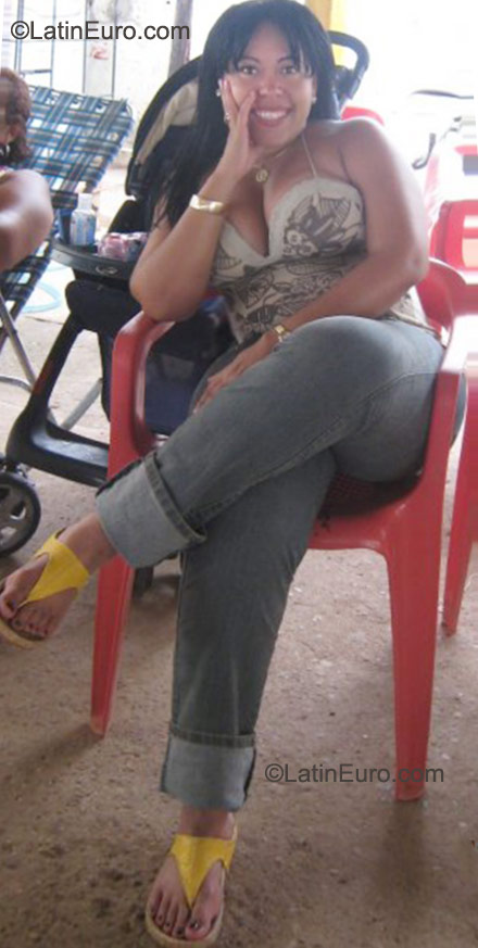 Date this good-looking Colombia girl Ana Milena from Valledupar CO10865