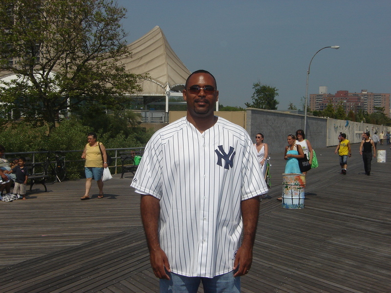 Date this tall United States man Jzjz from Lithonia US11787