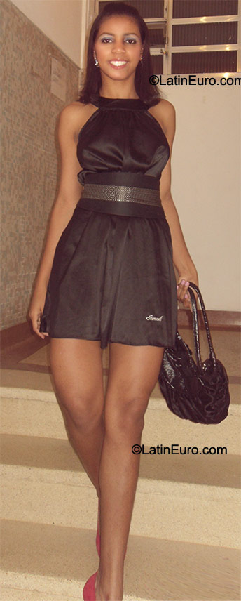 Date this hot Brazil girl Suzana from Sao Paulo BR6169