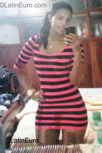 Date this tall Dominican Republic girl Marlenne from Santo Domingo DO9884