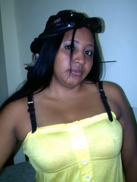 Date this hard body Dominican Republic girl Dominga from Santo Domingo DO9888