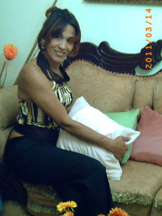 Date this gorgeous Dominican Republic girl Reina from La Vega DO9897