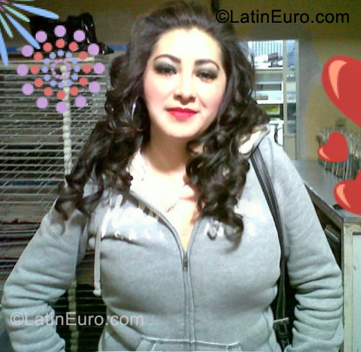 Date this sultry Mexico girl Zahamira from D.f MX528