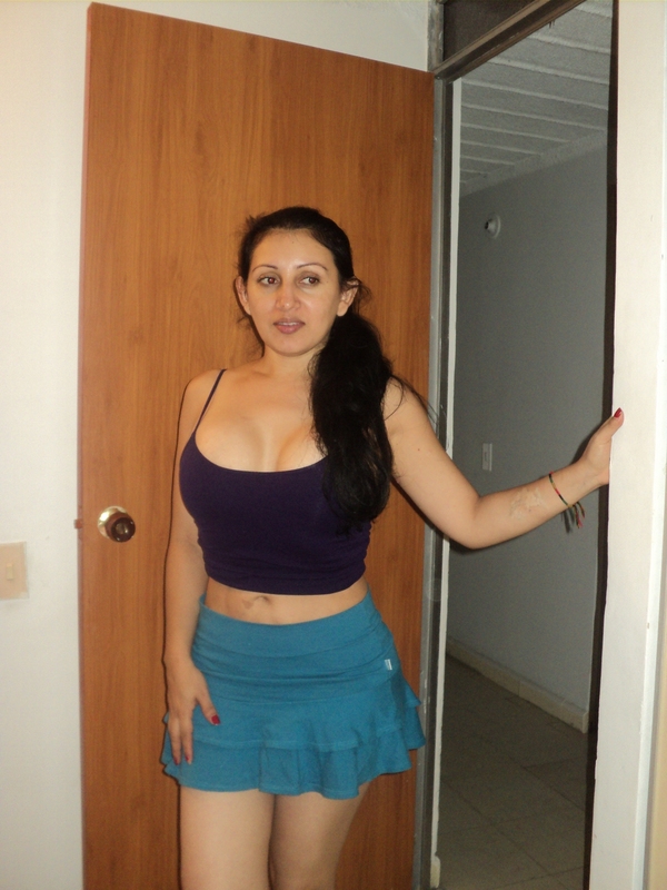 Date this funny Colombia girl Raquel38 from Cali CO8672