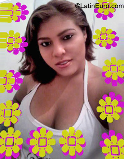 Date this charming Mexico girl Wendy from Cancun MX530