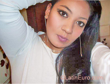 Date this exotic Colombia girl Diana from Bogota CO11229