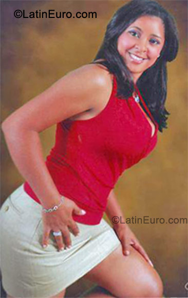 Date this tall Dominican Republic girl Lina from Santiago DO9929
