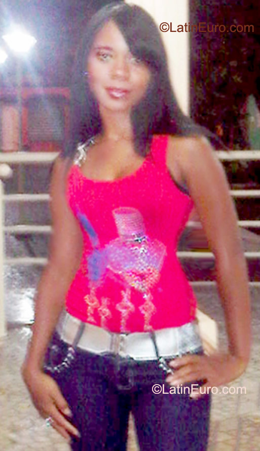 Date this beautiful Dominican Republic girl Irene from Santo Domingo DO9964