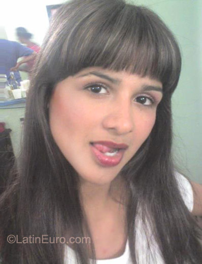 Date this good-looking Colombia girl Ingrid from La Dorada CO8780