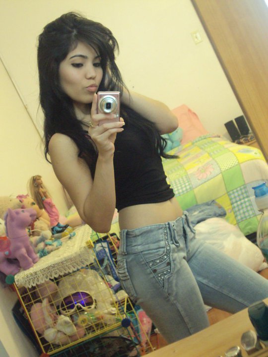 Date this voluptuous Dominican Republic girl Ana from Santiago DO9985