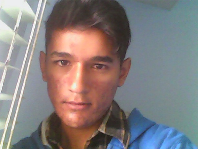 Date this foxy Colombia man Edward from Bogota CO8805