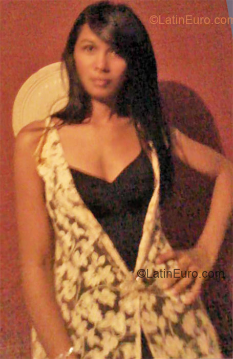 Date this cute Colombia girl Yeiklis from Valledupar CO8853