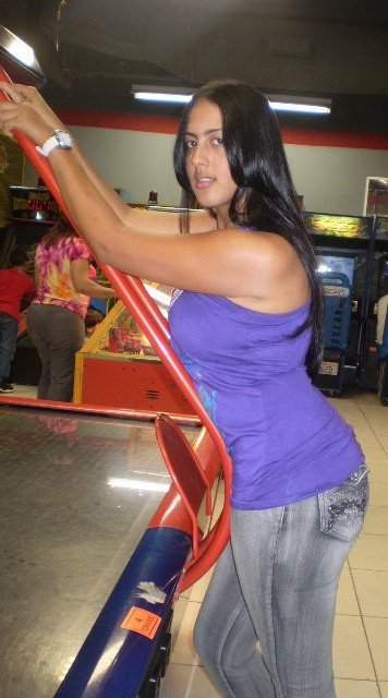 Date this sensual Dominican Republic girl Kenia2888 from Santiago DO10064