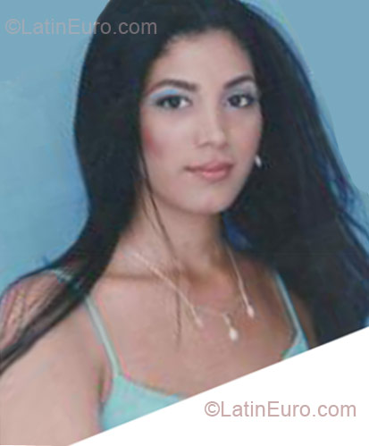 Date this hard body Colombia girl Yohana from Cartagena CO8929