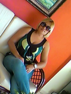 Date this nice looking Dominican Republic girl Maziel from Santo Domingo DO10087