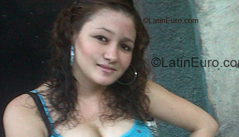 Date this young Honduras girl Crisly from San Pedro Sula HN522