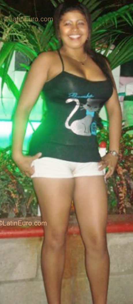 Date this charming Colombia girl Angelica from Barranquilla CO8995